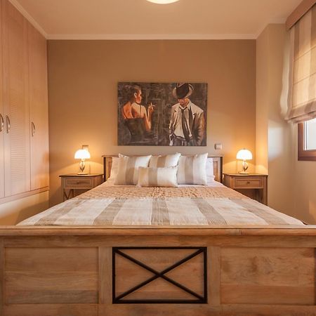 Evgatis Beach Luxury Apts Thanos Eksteriør bilde
