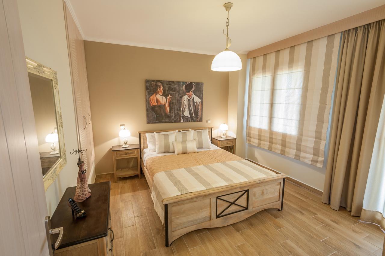 Evgatis Beach Luxury Apts Thanos Eksteriør bilde