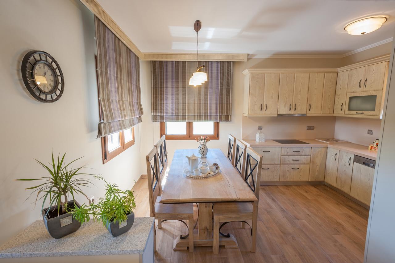 Evgatis Beach Luxury Apts Thanos Eksteriør bilde